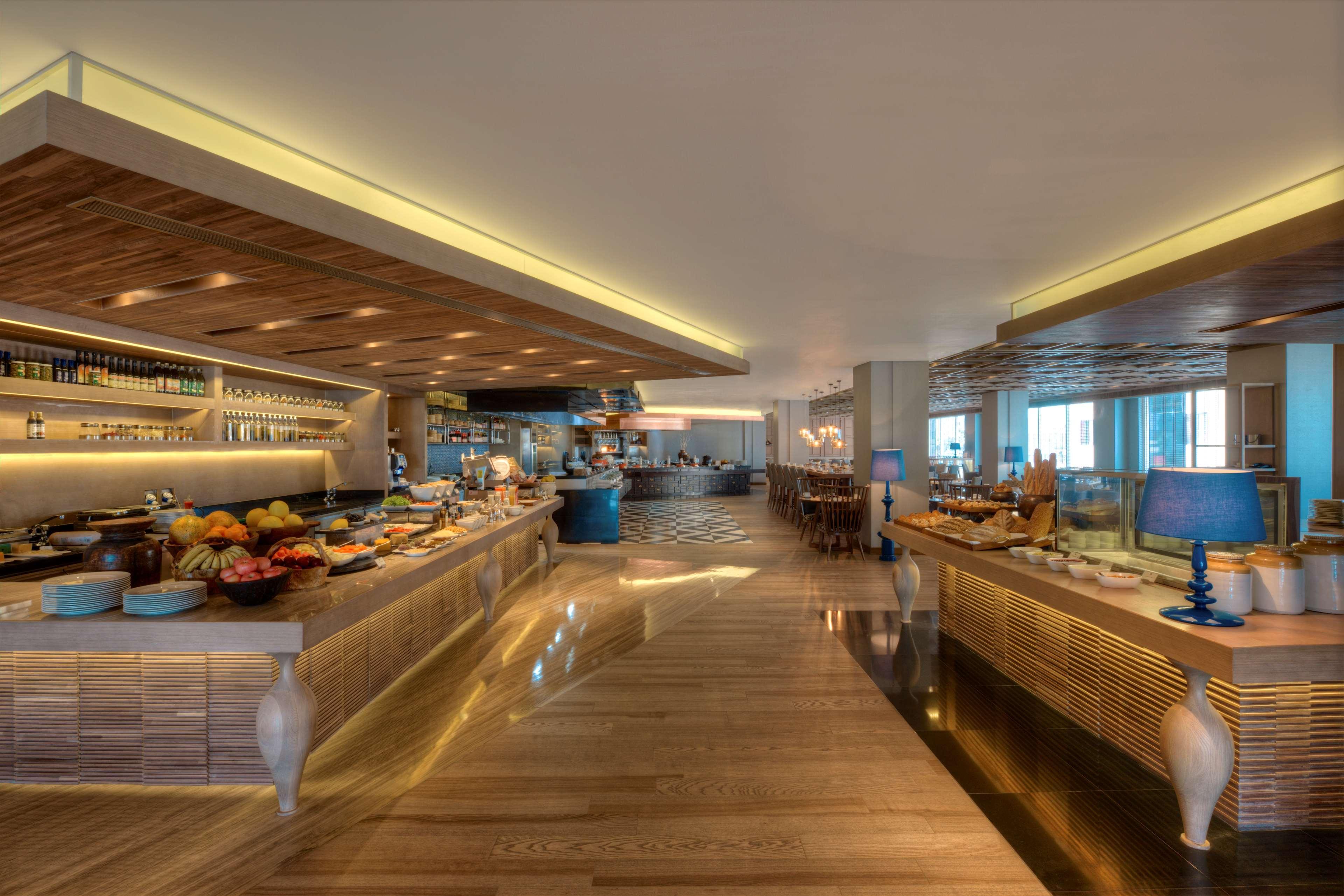 Hyatt Regency Ludhiana Hotel Kültér fotó