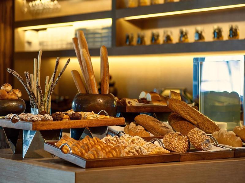 Hyatt Regency Ludhiana Hotel Kültér fotó